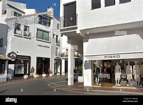 puerto banús fashion stores.